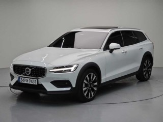 볼보 V60 V60 크로스 컨트리 2세대 2.0 B5 AWD
