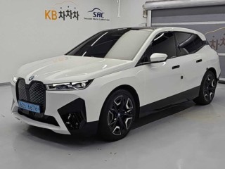 BMW iX xDrive 50 스포츠 플러스