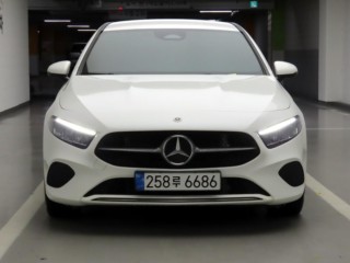 벤츠 A 클래스 A클래스 W177 A220 세단