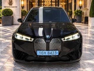 BMW iX xDrive 50 스포츠 플러스