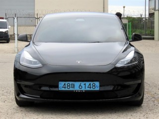 테슬라 모델 3 RWD