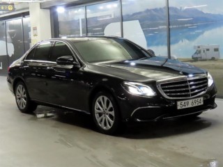 벤츠 E 클래스 E-클래스 W213 E300 4MATIC 아방가르드