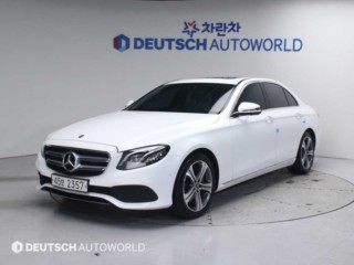 벤츠 E 클래스 E-클래스 W213 E300 4MATIC 아방가르드