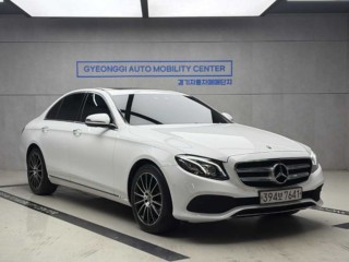 벤츠 E 클래스 E-클래스 W213 E300 4MATIC 아방가르드