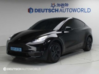 테슬라 모델 Y 롱 레인지