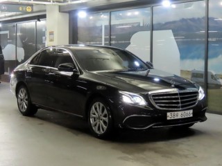 벤츠 E 클래스 E-클래스 W213 E300 4MATIC 익스클루시브