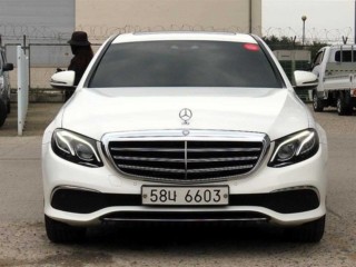 벤츠 E 클래스 E-클래스 W213 E220d 4MATIC 익스클루시브