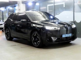BMW iX xDrive 50 스포츠 플러스