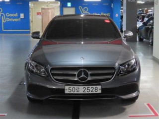 벤츠 E 클래스 E-클래스 W213 E300 4MATIC 아방가르드