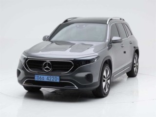 벤츠 EQB (X243) EQB 300 4MATIC 일렉트릭 아트  차량