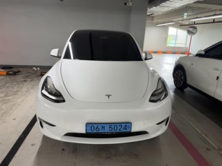 테슬라 모델 Y 롱 레인지
