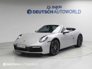 포르쉐 911 911(992) 카레라 4 카브리올레