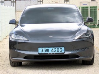 테슬라 모델 3 RWD