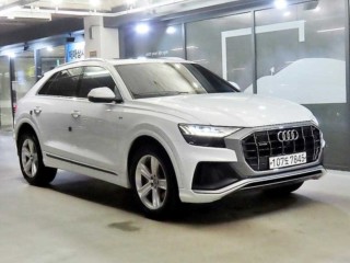아우디 Q8 45 TDI 콰트로 프리미엄