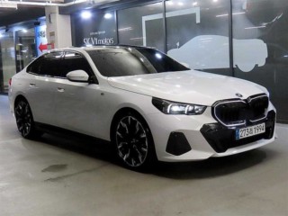 BMW 5시리즈 5시리즈 (G60) 550e xDrive M 스포츠 프로