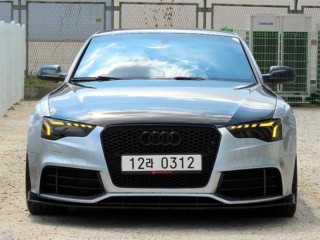 아우디 RS5 4.2 FSI 콰트로