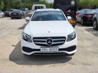 벤츠 E 클래스 E-클래스 W213 E220d 4MATIC 아방가르드