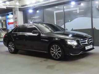 벤츠 E 클래스 E-클래스 W213 E300 4MATIC 아방가르드