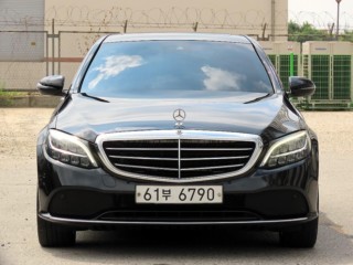 벤츠 C 클래스 C클래스 W205 C220 d 4MATIC 익스클루시브