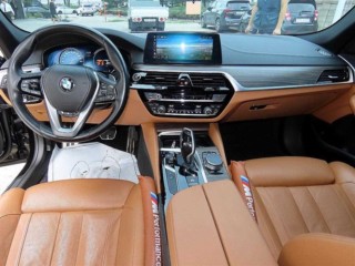 BMW 5시리즈 5시리즈 (G30) 520d M 스포츠 플러스