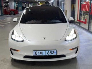 테슬라 모델 3 RWD