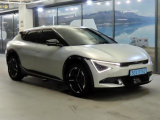 기아 EV6 더 뉴 EV6 롱레인지 2WD 어스