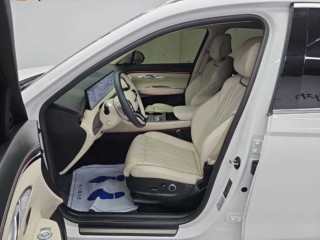 제네시스 GV70 2.5T 가솔린 AWD 기본형
