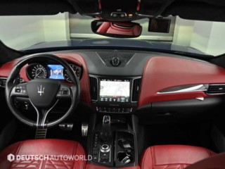 마세라티 르반떼 3.8 GTS AWD