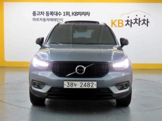 볼보 XC40 T4 4WD R-디자인