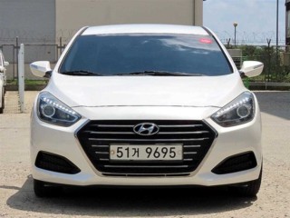 현대 i40 더뉴i40Saloon 1.7 VGT 유니크