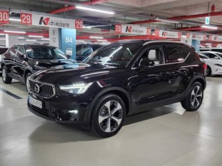 볼보 XC40 B4 AWD 얼티메이트 브라이트