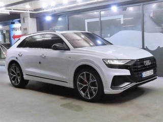 아우디 Q8 50 TDI 콰트로 프리미엄