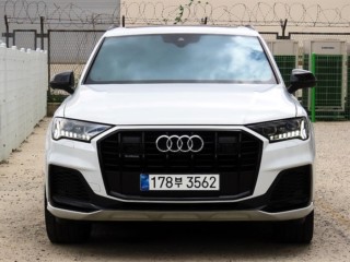 아우디 Q7 Q7 (4M) 55 TFSI 콰트로 프리미엄