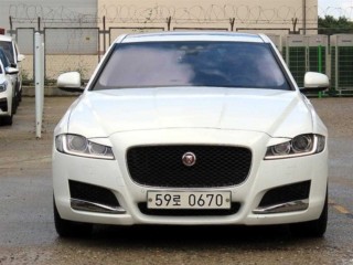 재규어 XF XF(X260) 2.5T 프레스티지