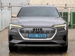 아우디 e-트론 50 콰트로