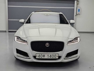 재규어 XF XF(X260) 2.5T 포트폴리오