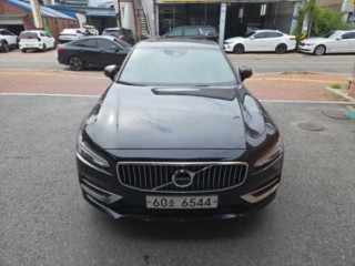 볼보 S90 D4 인스크립션
