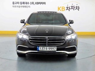 벤츠 E 클래스 E-클래스 W213 E300e 4MATIC 익스클루시브