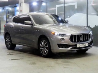 마세라티 르반떼 3.0  AWD 그란 루쏘
