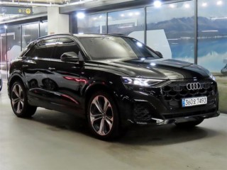 아우디 Q8 55 TFSI 콰트로 프리미엄