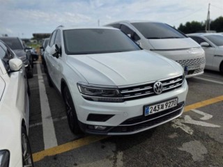 폭스바겐 티구안 티구안(2세대) 2.0 TDI 프레스티지