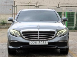 벤츠 E 클래스 E-클래스 W213 E300 4MATIC 익스클루시브