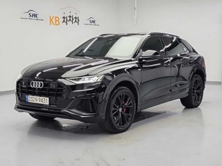 아우디 Q8 55 TFSI 콰트로 프리미엄