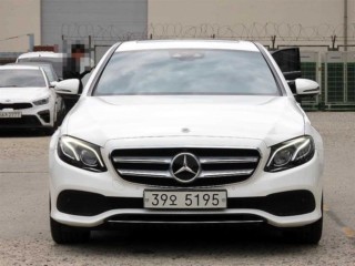 벤츠 E 클래스 E-클래스 W213 E300 4MATIC 아방가르드