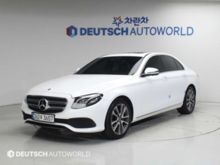 벤츠 E 클래스 E-클래스 W213 E300 4MATIC 아방가르드