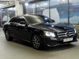 벤츠 E 클래스 E-클래스 W213 E300 4MATIC 아방가르드