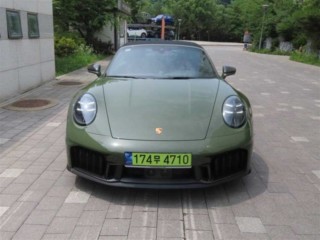 포르쉐 911 911(992) 카레라 4 GTS 카브리올레