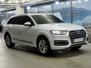 아우디 Q7 Q7 (4M) 45 TFSI 콰트로
