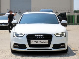 아우디 A5 35 TDI 콰트로 스포츠백