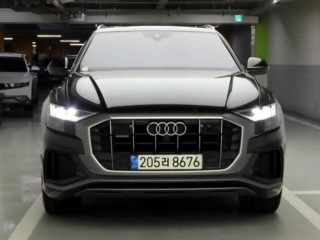 아우디 Q8 45 TDI 콰트로 프리미엄